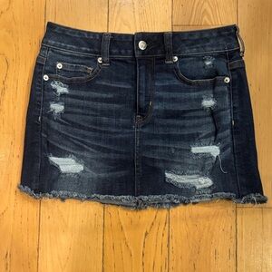 American Eagle Outfitters Next Level Stretch Distressed Mini Skirt size 4